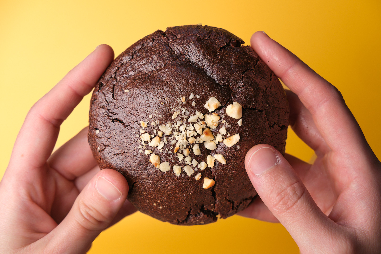 Фото Печиво брауні з горіховим кремом джандуя | Купити печиво з какао та фундучним кремом