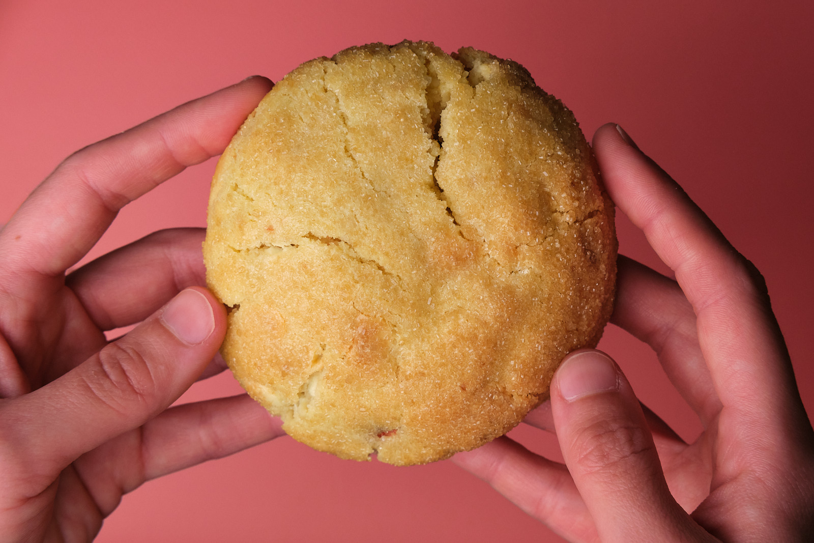 Фото Полуничне | Купити печиво з полуницею, білим та полуничним шоколадом